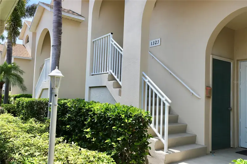 4275 Castlebridge Lane, FL