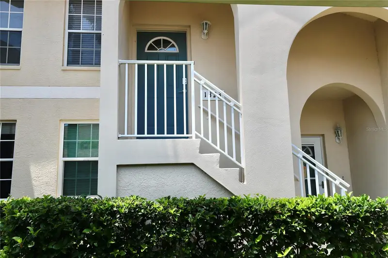 4275 Castlebridge Ln #1323, FL