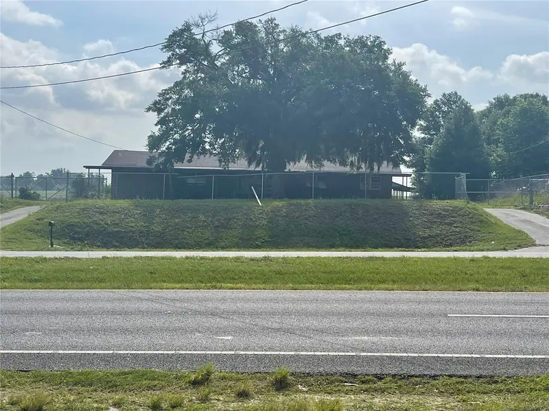 10736 Us Highway 301, FL