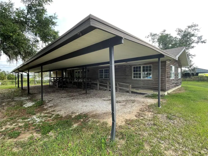 10736 Us Highway 301, FL