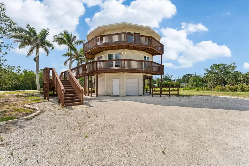 16361 Stringfellow Rd, FL