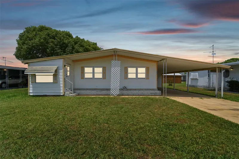 5353 Comanche St, FL