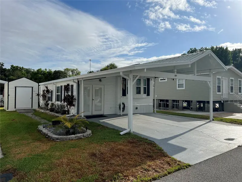 137 Citrus Ridge Dr, FL
