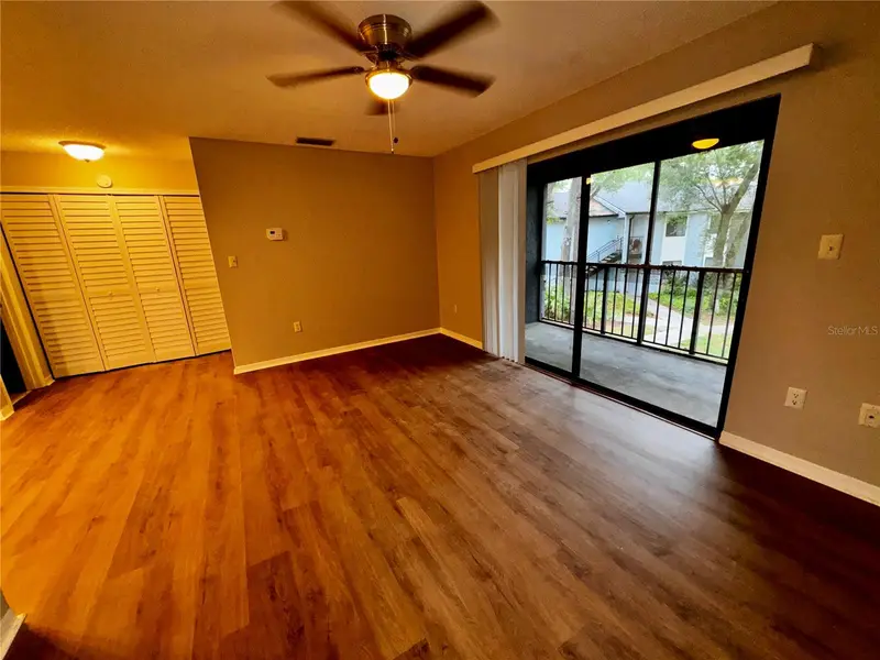 180 Waterfall Way #203, FL