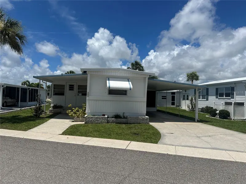 751 Dahlia Dr, FL