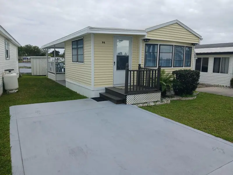 94 Eagle Pt S, FL