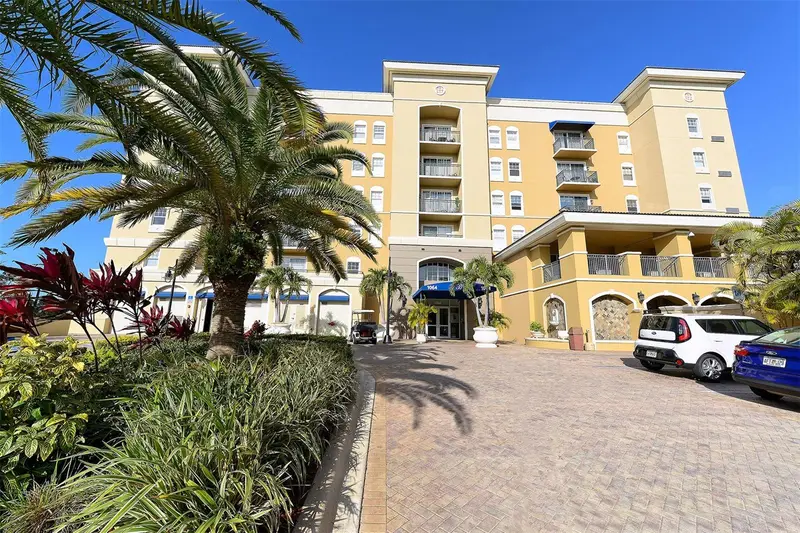 1064 N Tamiami Trl #1627, FL