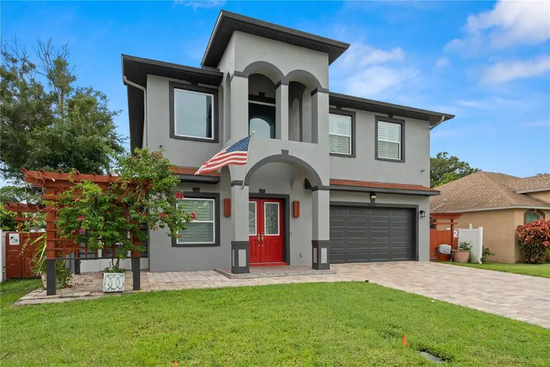 6016 82nd Ter N, FL