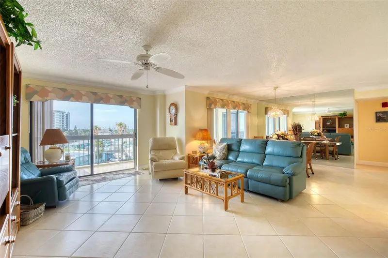 1513 Ocean Shore Blvd #3c, FL