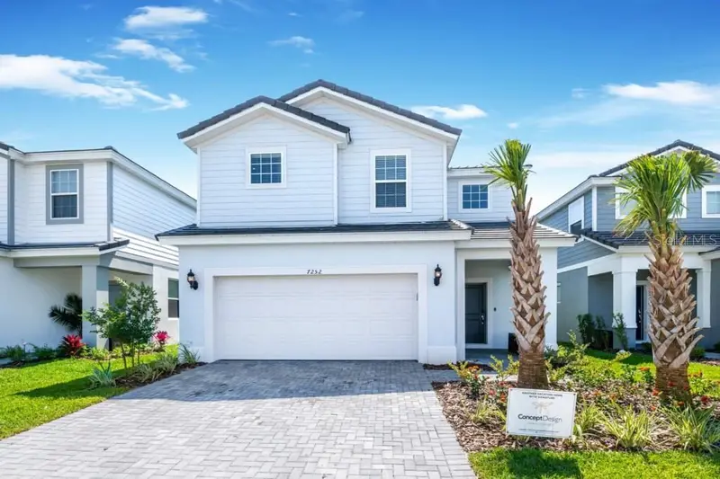 7252 Oakmoss Loop, FL