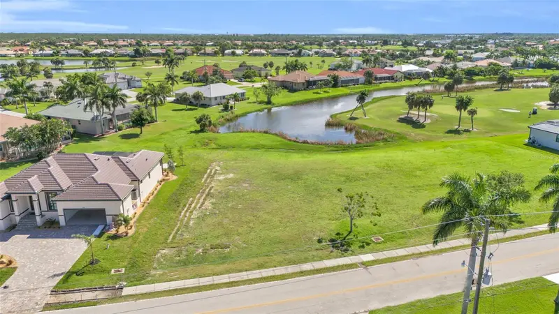615 Monaco Dr, FL