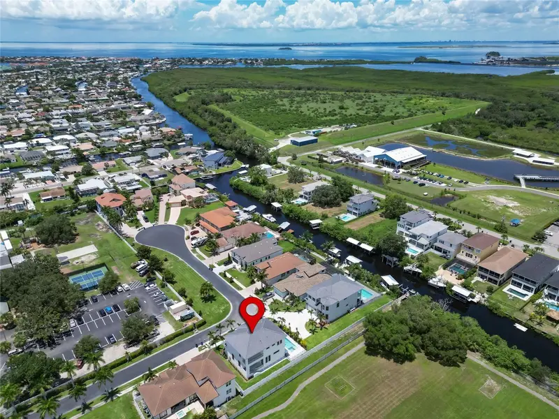 517 Treviso Dr, FL