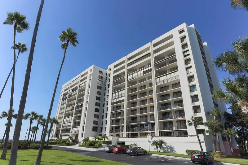 1460 Gulf Blvd #412, FL