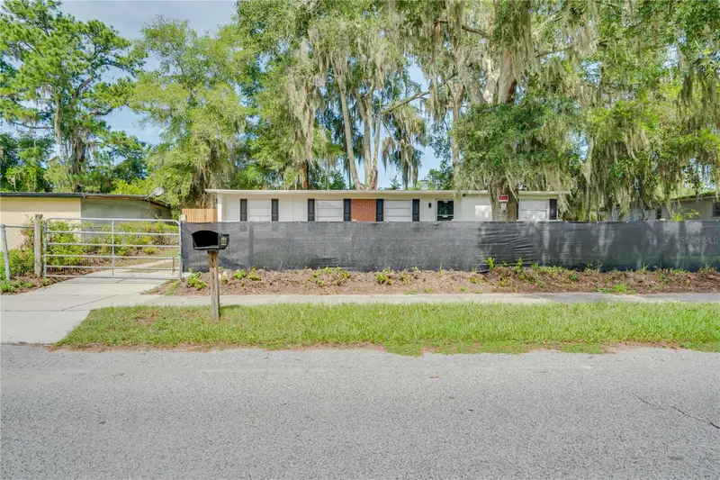 444 Se Castillo Ter, FL