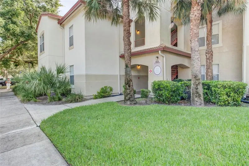 823 Camargo Way #101, FL