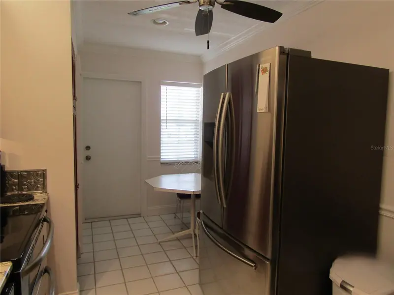 7351 W Country Club Dr N #202, FL