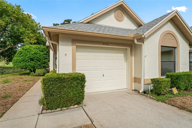 9108 Bassett Ln #B, FL