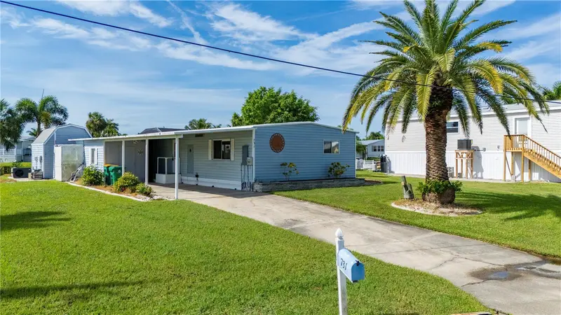 731 Tangerine Ct, FL