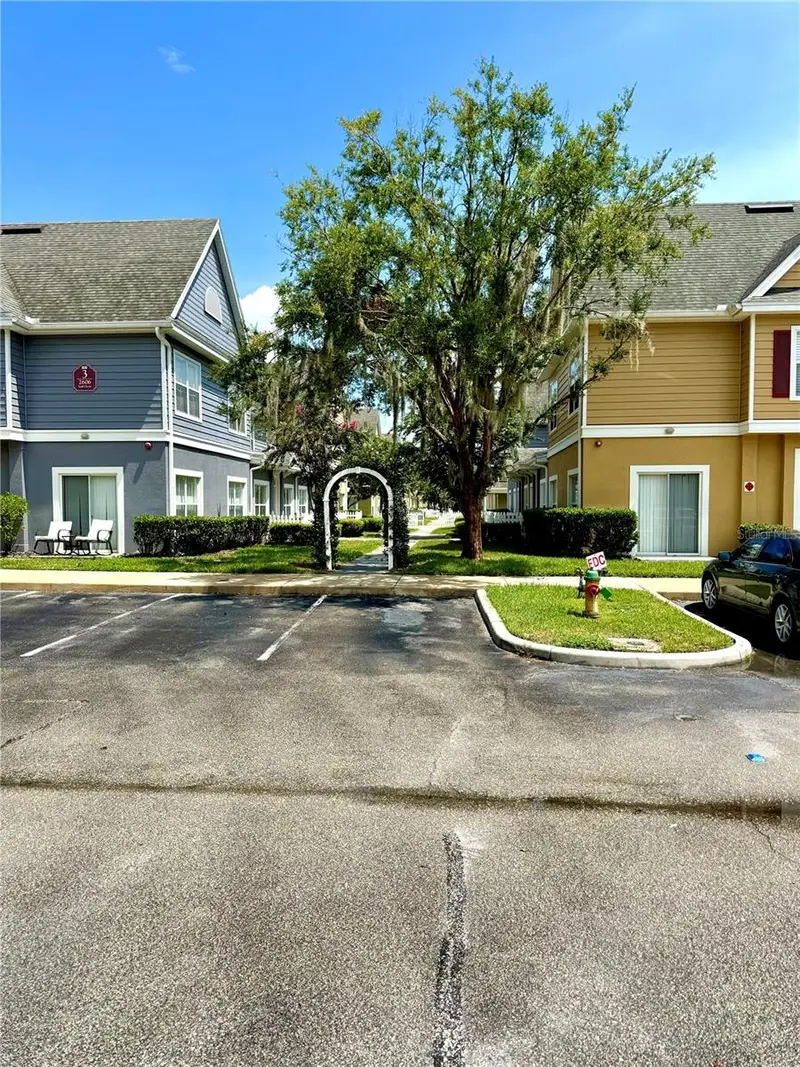 2606 Lodi Cir #105, FL