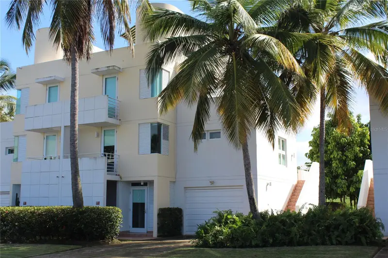155 West Golf Villas, PR