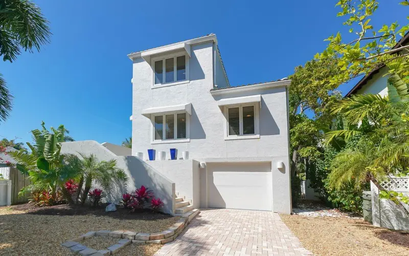 228 Van Buren Dr, FL