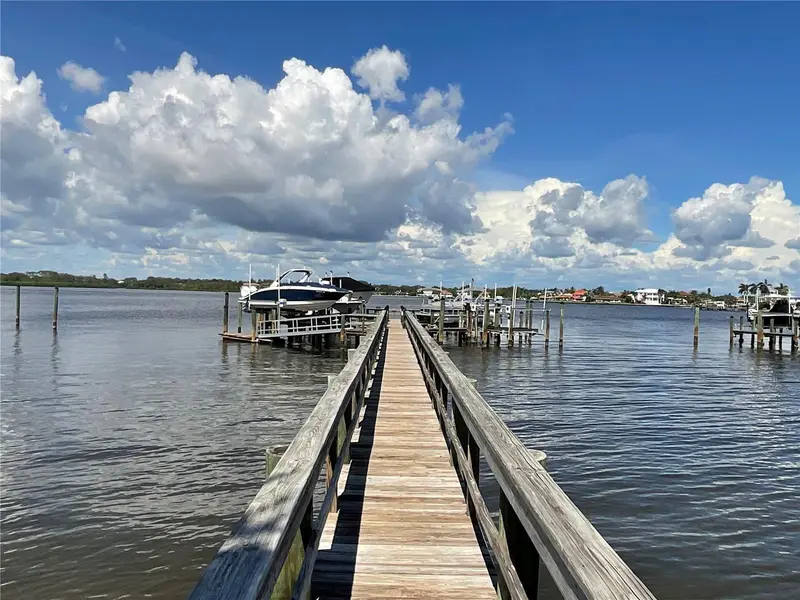 0 Sharswood Ln, FL