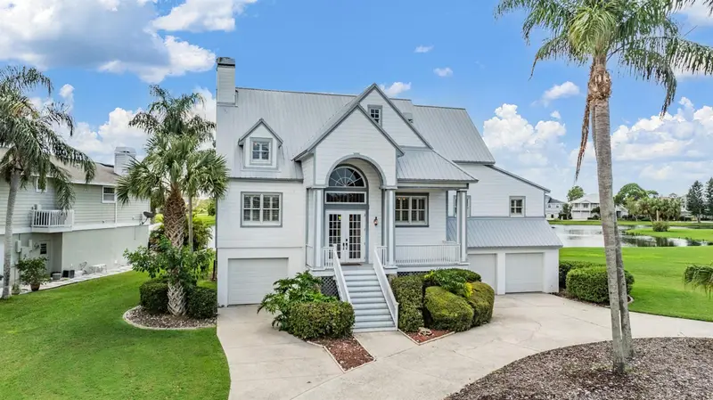 2118 Harbour Watch Dr, FL