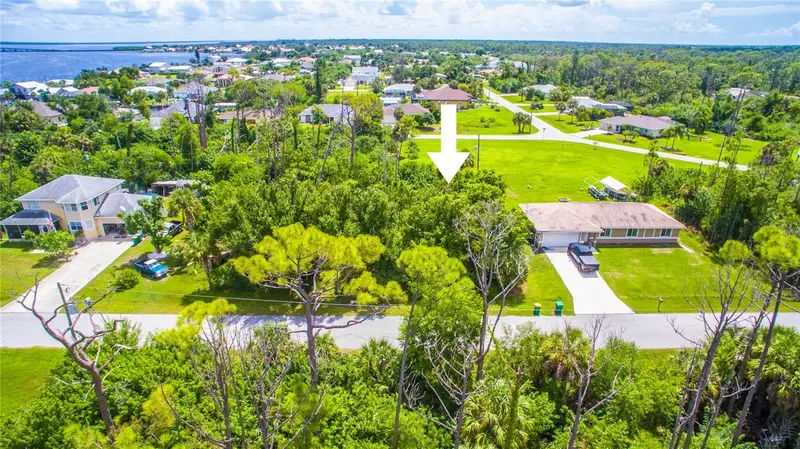 5042 Fifer Ter, FL