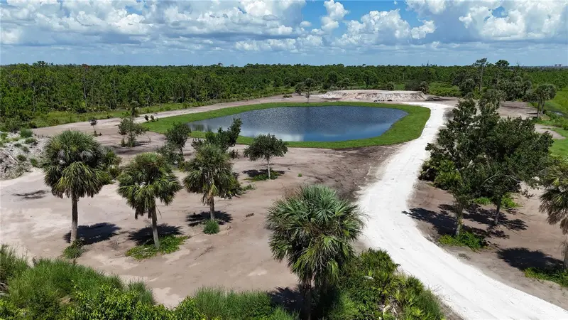 6455 Stringfellow Rd, FL