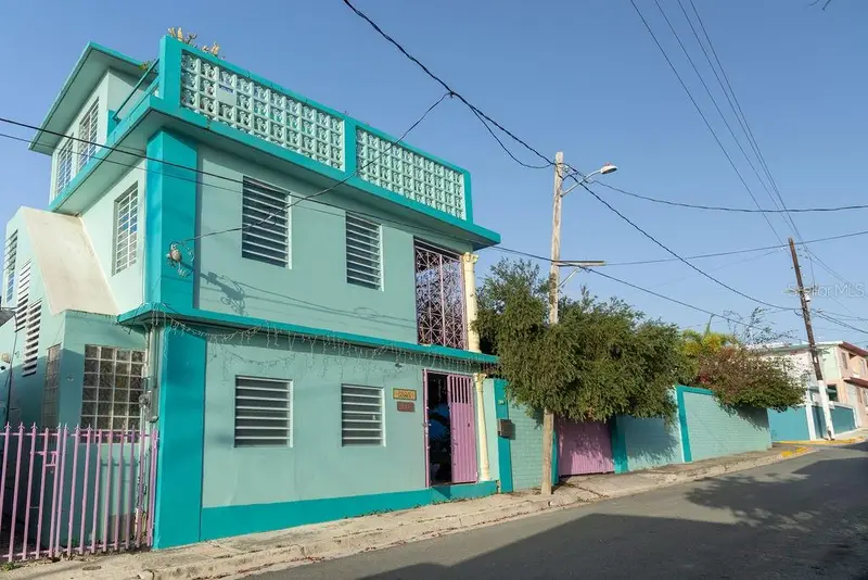 220 Calle Prudencio QuiñOnes, PR