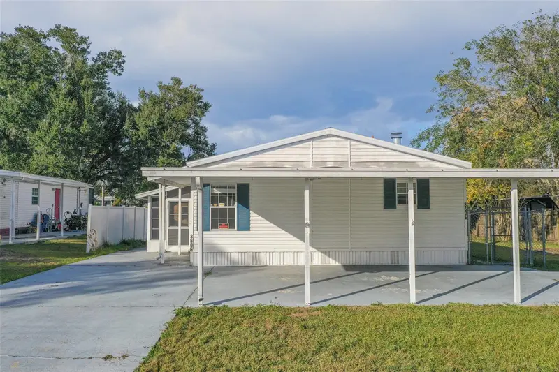 3606 Lazy Lake Dr S, FL