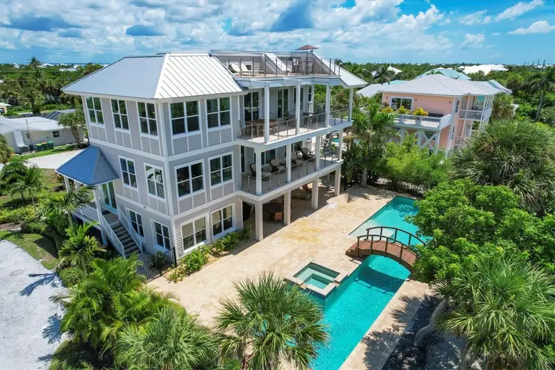 300 Gasparilla St, FL