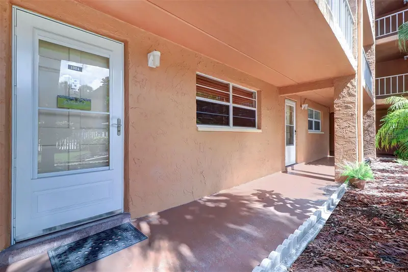 12760 Indian Rocks Rd #1004, FL