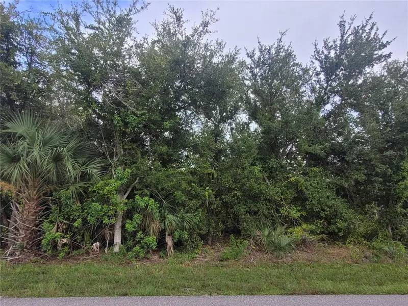 9653 President Cir, FL