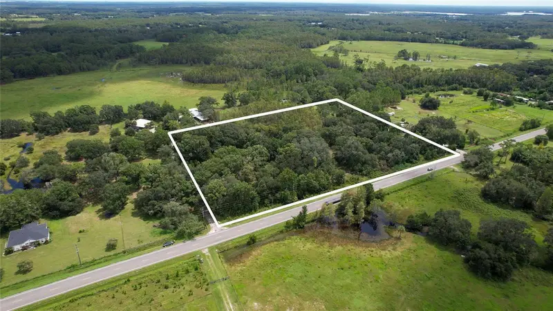 5804 State Road 33, FL