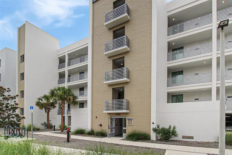 1703 N Tamiami Trl #503, FL