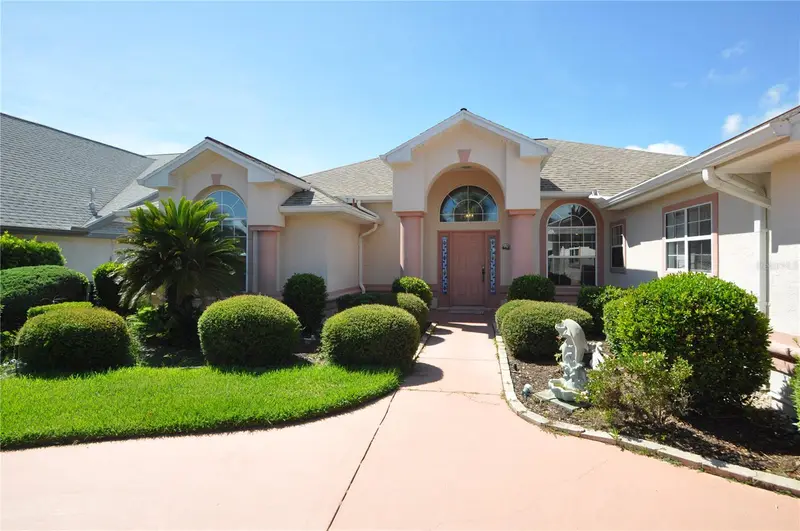 16 Cedarwood Ct, FL