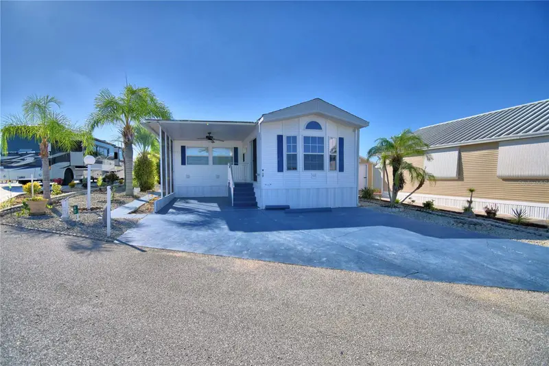 251 Patterson Rd #H17, FL