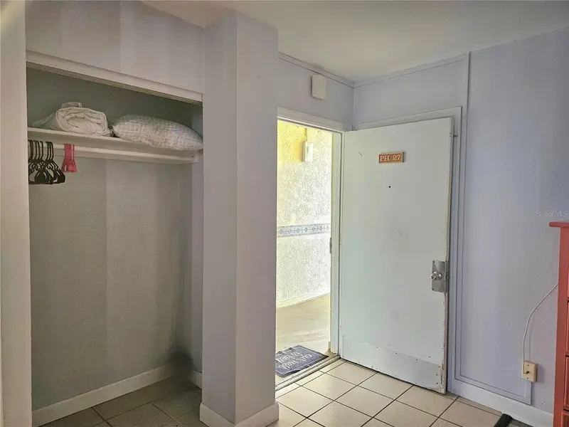 1233 S Atlantic Ave #5270, FL