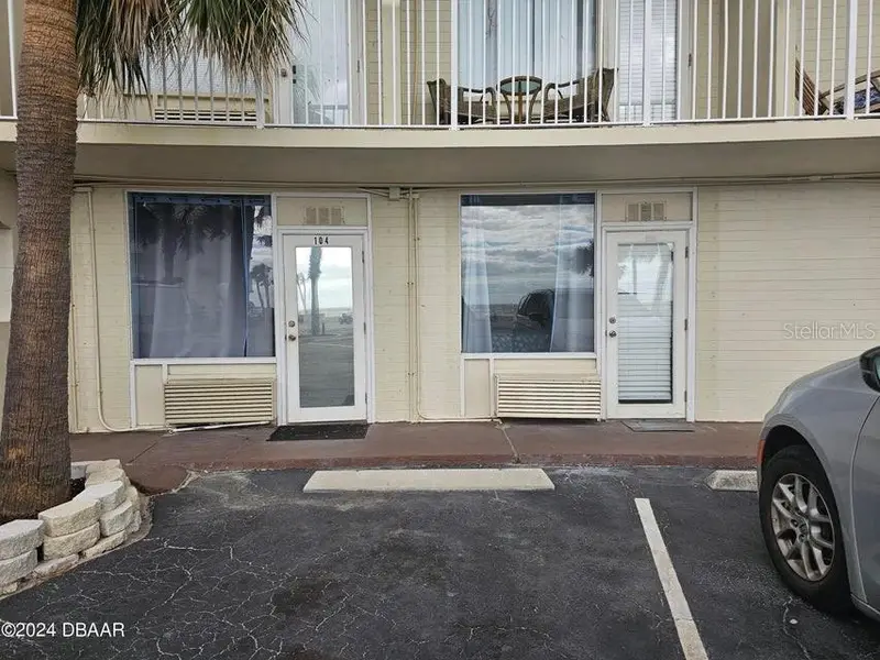 1233 S Atlantic Ave #1040, FL