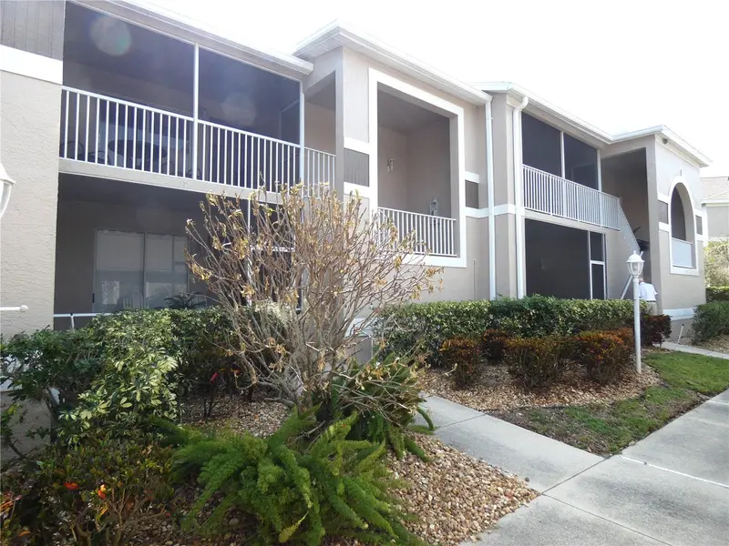 9641 Castle Point Dr #1225, FL