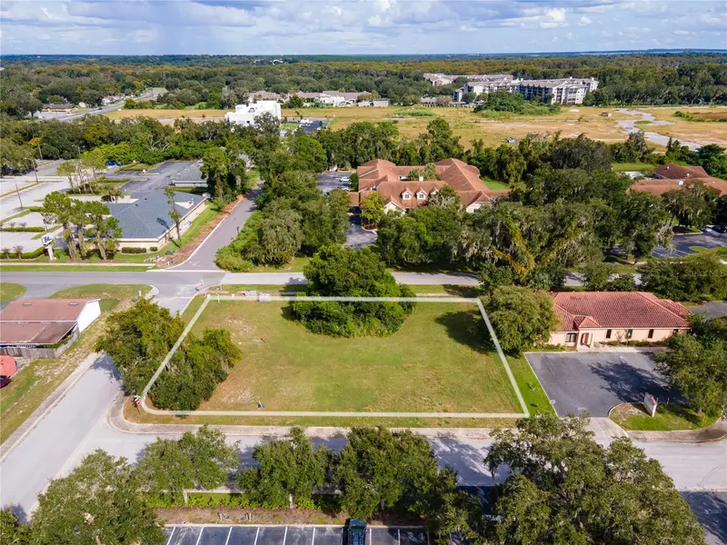 700 Physicians Ct, FL