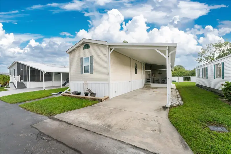 4300 Riverside Dr #137, FL