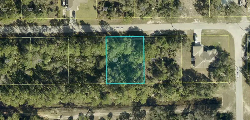 4240 E 24th St, FL