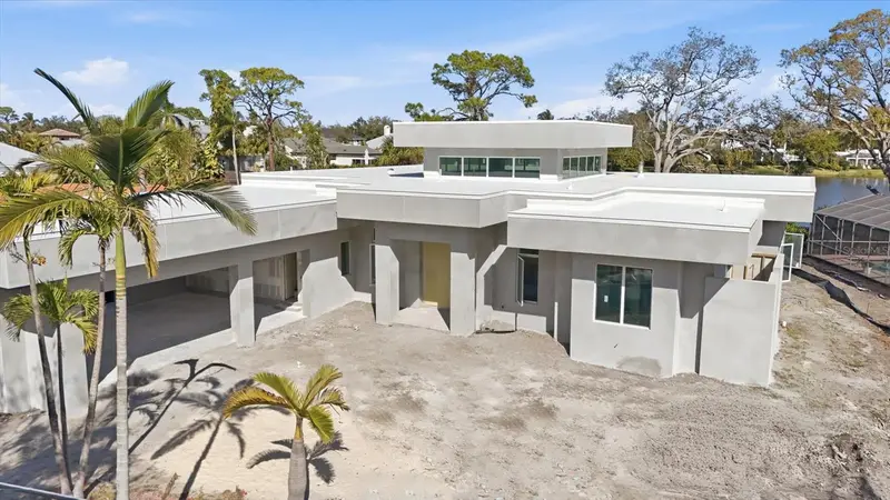 4431 Camino Real, FL