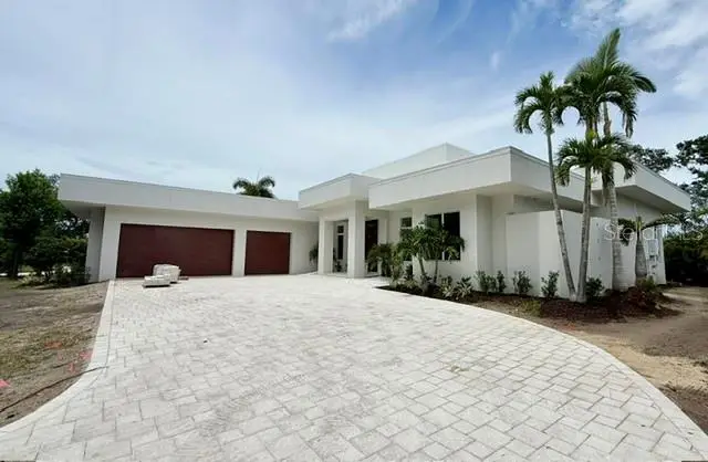 4431 Camino Real, FL