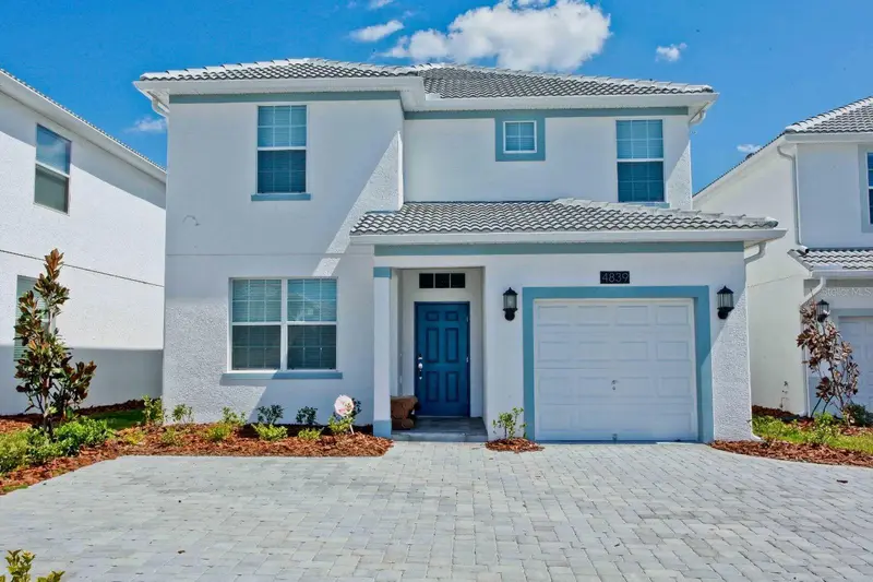 4839 Kings Castle Cir, FL