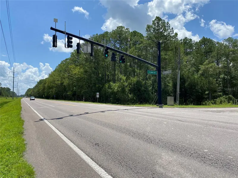 Corner Of N Main St And Ne 53rd Ave, FL