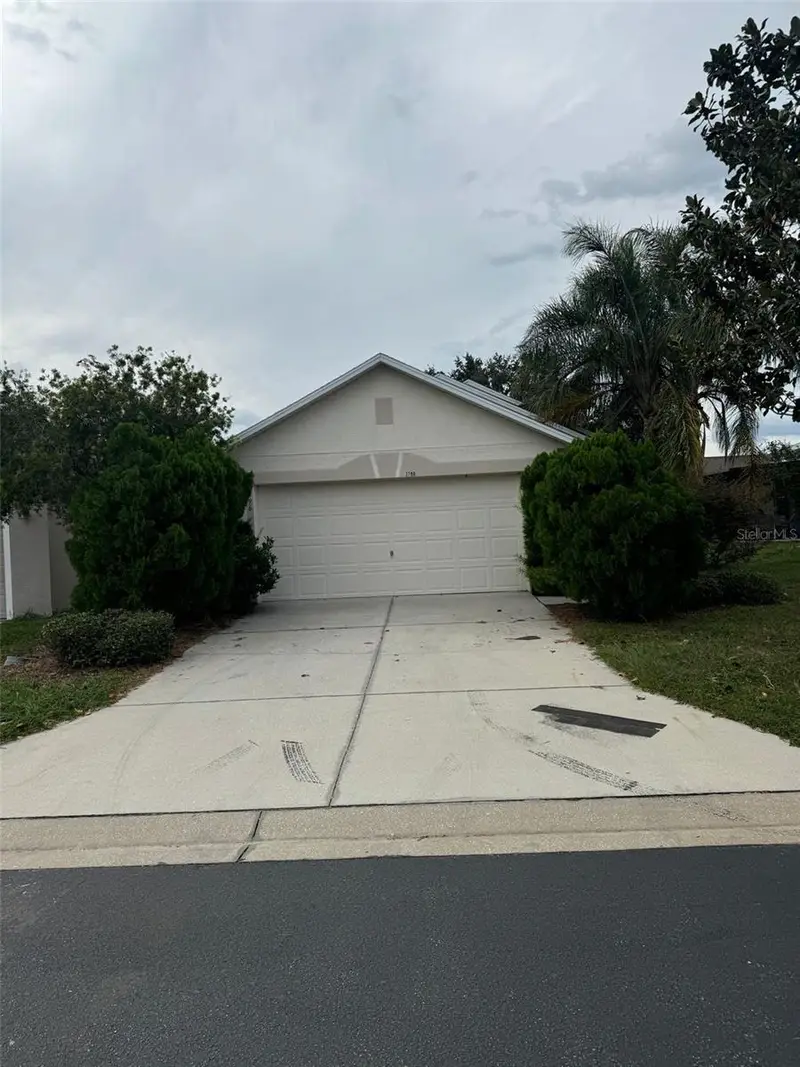 2796 Whispering Trails Dr, FL