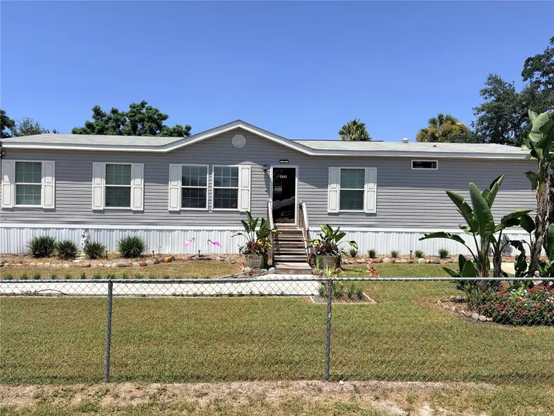 9811 Bud St, FL